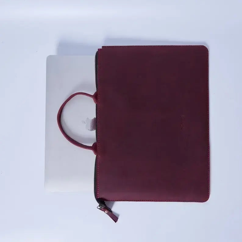 Durable Leather Laptop Sleeve – Slim & Stylish Protection LLS 01