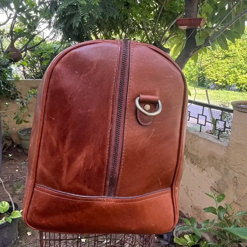 Classic Leather Duffle Bag – Stylish, Spacious & Travel-Ready LDB 02