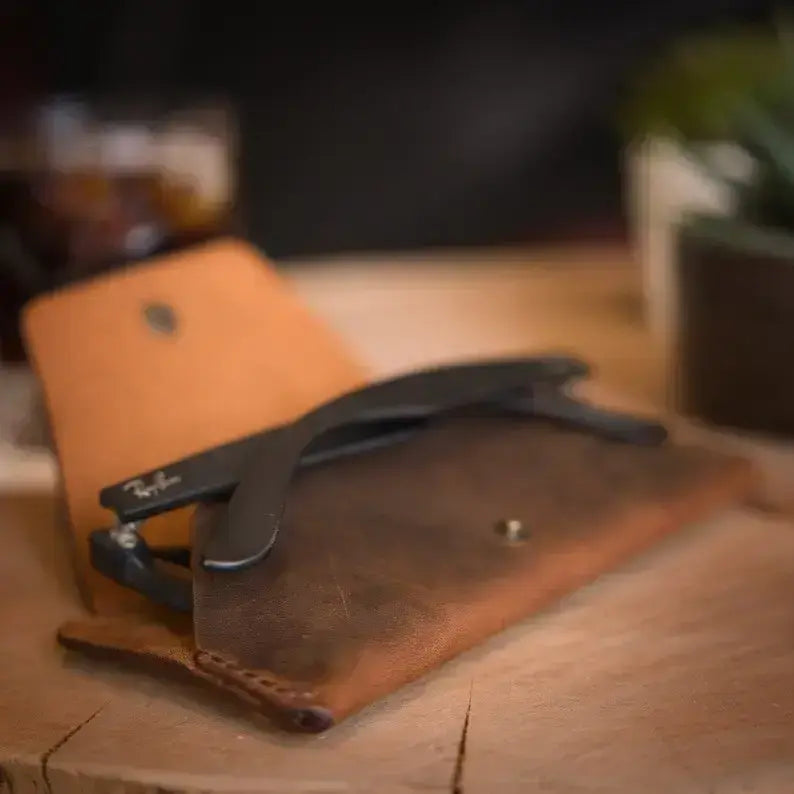 Premium Leather Sunglass Case – Stylish & Durable Eyewear Protection LSC 01