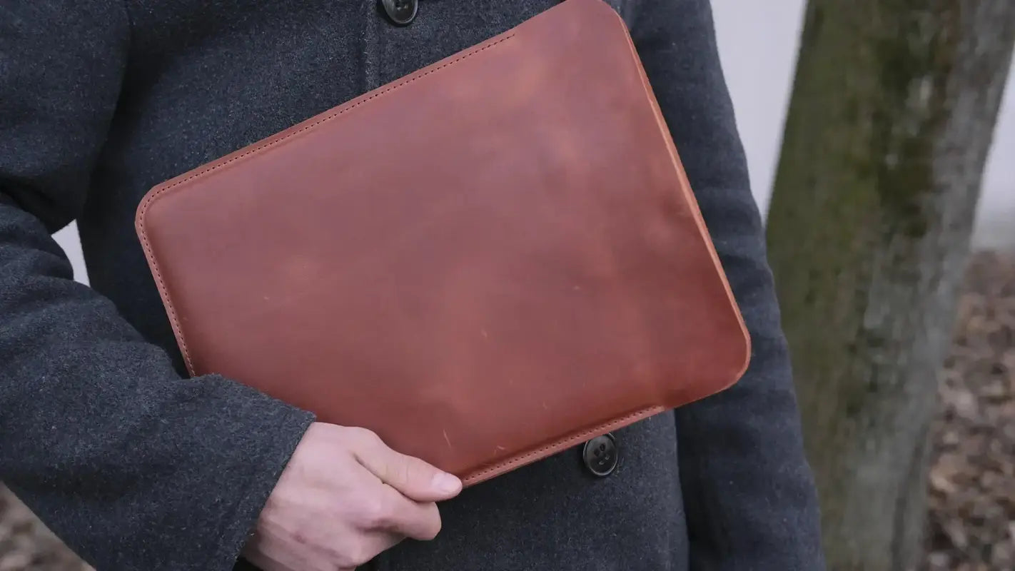 Leather iPad Sleeve – Sleek, Protective & Premium Quality LIS 01