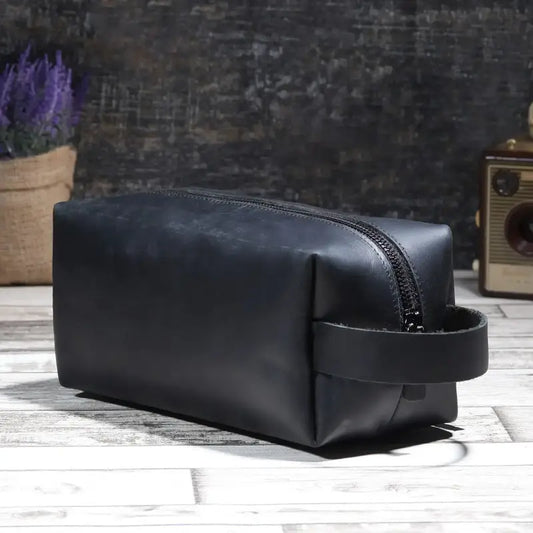 Rustique Luxe Premium Leather Toiletry Bag – Classic Travel Companion LTB 01