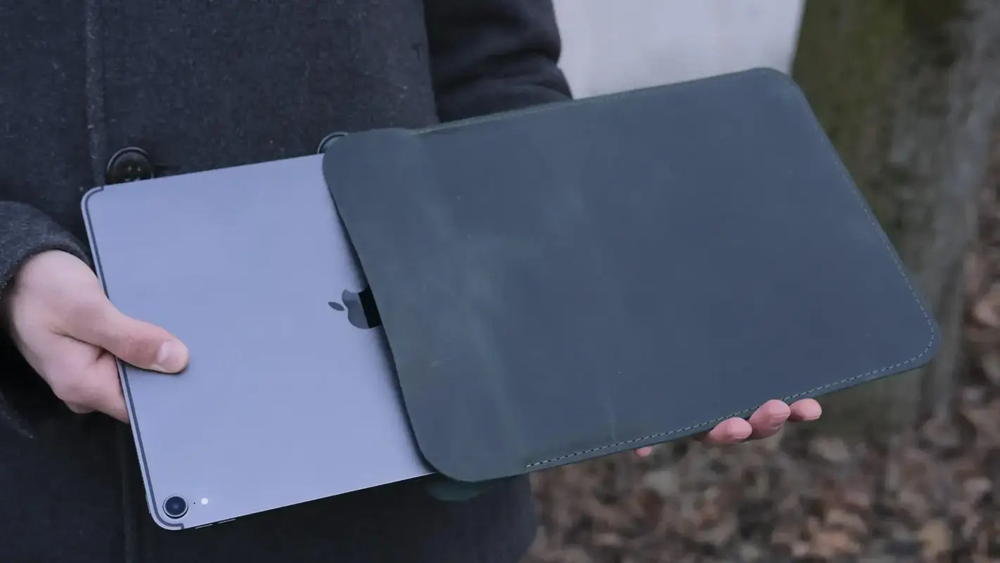 Leather iPad Sleeve – Sleek, Protective & Premium Quality LIS 01