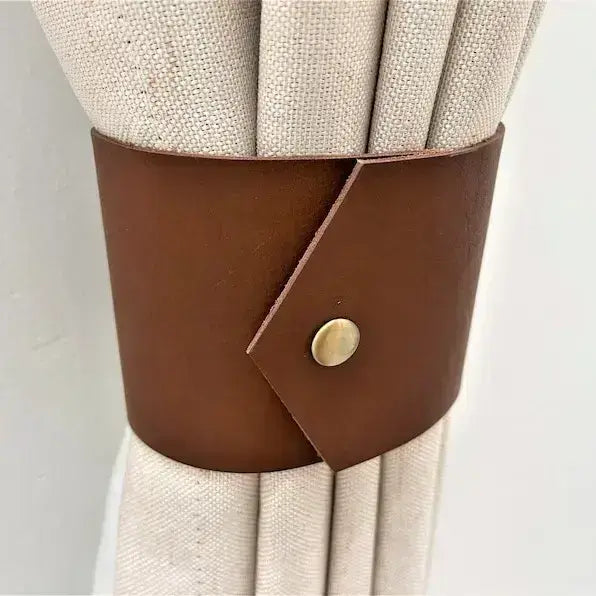 Premium Leather Curtain Closure – Handcrafted Magnetic Tieback for Elegant Home Décor LCC 01