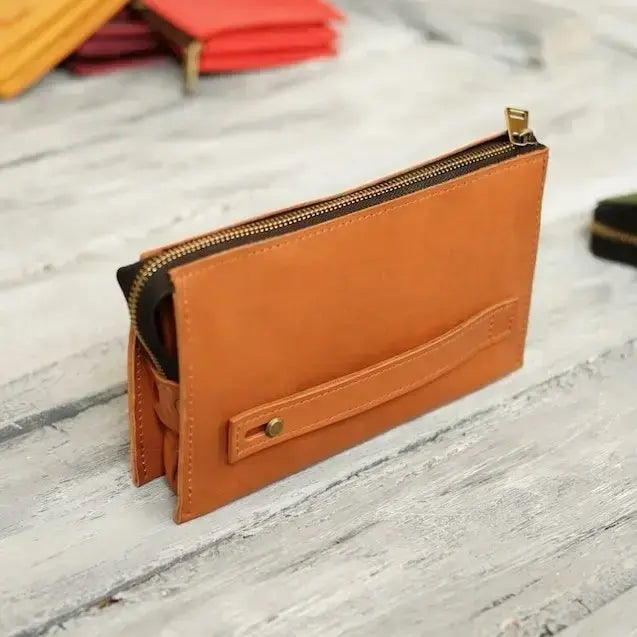 Leather Woman Pouch  LWP 04